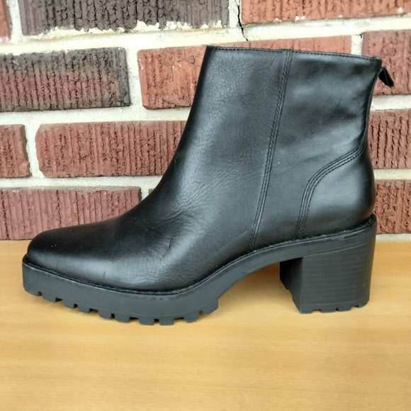 NWOT Andre Assous Milla Genuine Leather Ankle Boots in Black Sz. 8.5 - Picture 11 of 15